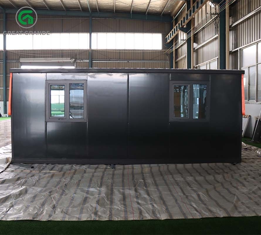 Contenitore espandibile da 20 ft Disegno di casa Cornice nera Pannello murario nero EPS Porta in vetro temperato